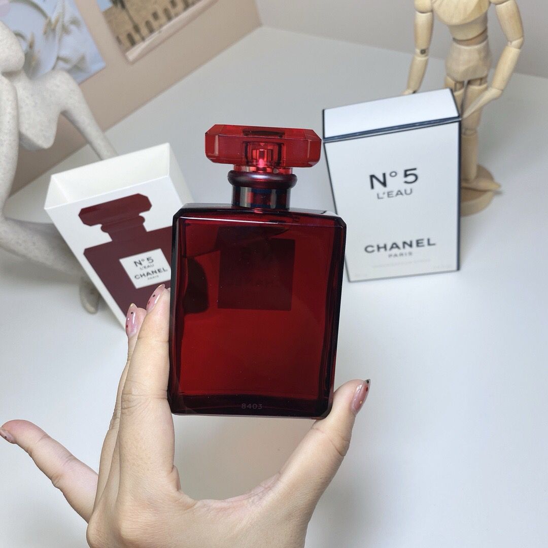 Edition Chanel Light Red No. 5 Water Christmas Limited Edition 100ml L'eau